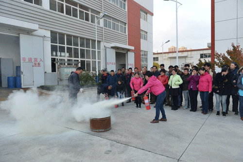  恒鑫化工全體員工參與消防知識培訓及火災演練